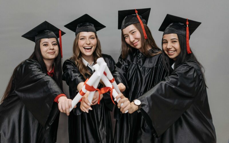easy to win Scholarships